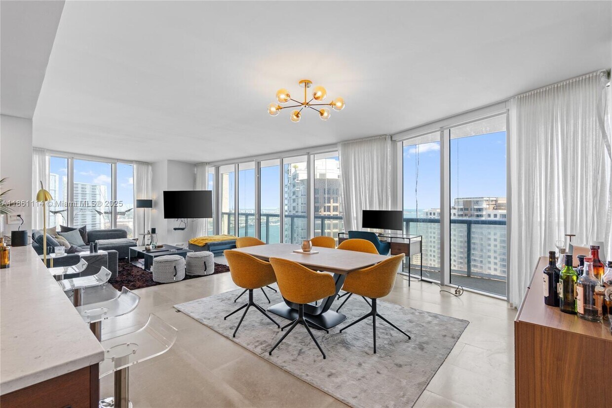 Foto principal - 465 Brickell Ave
