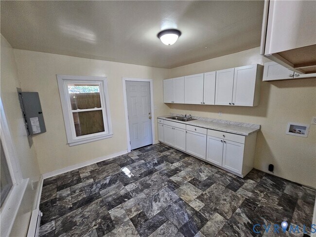 Foto del edificio - 1425 Minefee St