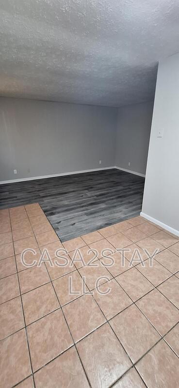 Foto del edificio - 676 Knox Blvd