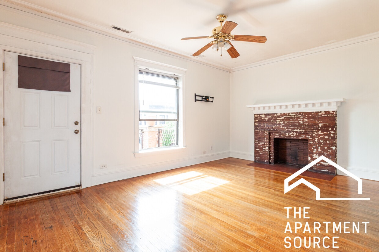 Foto principal - 902 W Belle Plaine Ave