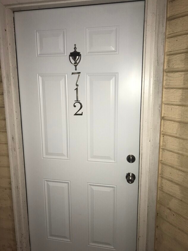 712 Ridge Creek Dr Unit 712, Clarkston, GA 30021 Condo for Rent in