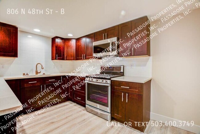 Foto del edificio - 806 N 48th St