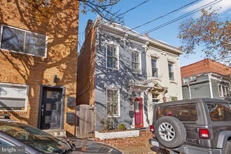 Building Photo - 220 N Patrick St