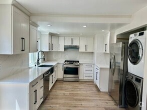 Building Photo - 2561 Twin Creeks Dr