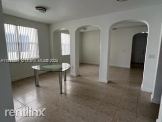 Building Photo - 4 br, 3 bath House - 7926 SW 164th Pl
