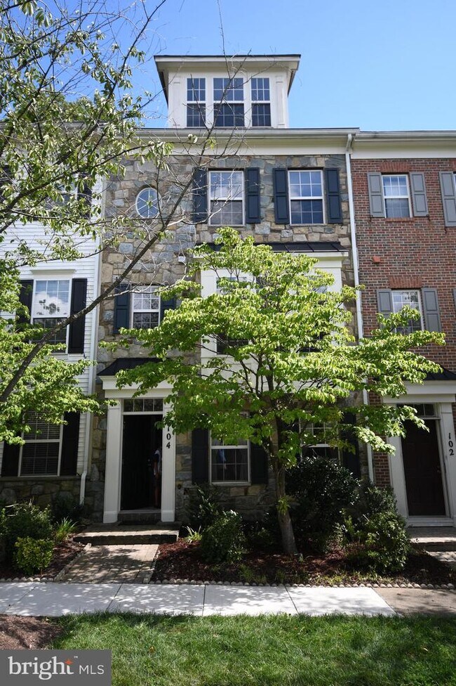104 Pasture Side Way, Rockville, MD 20850 Townhome Rentals in Rockville MD