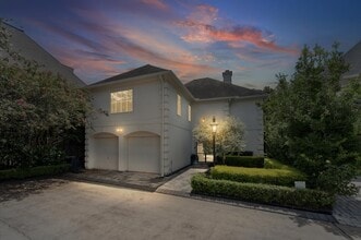 Building Photo - 7 Marilane St