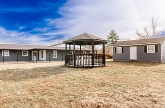 Building Photo - 16118 Cottonwood Dr