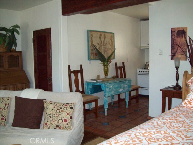 Foto del edificio - 243 Avenida Madrid