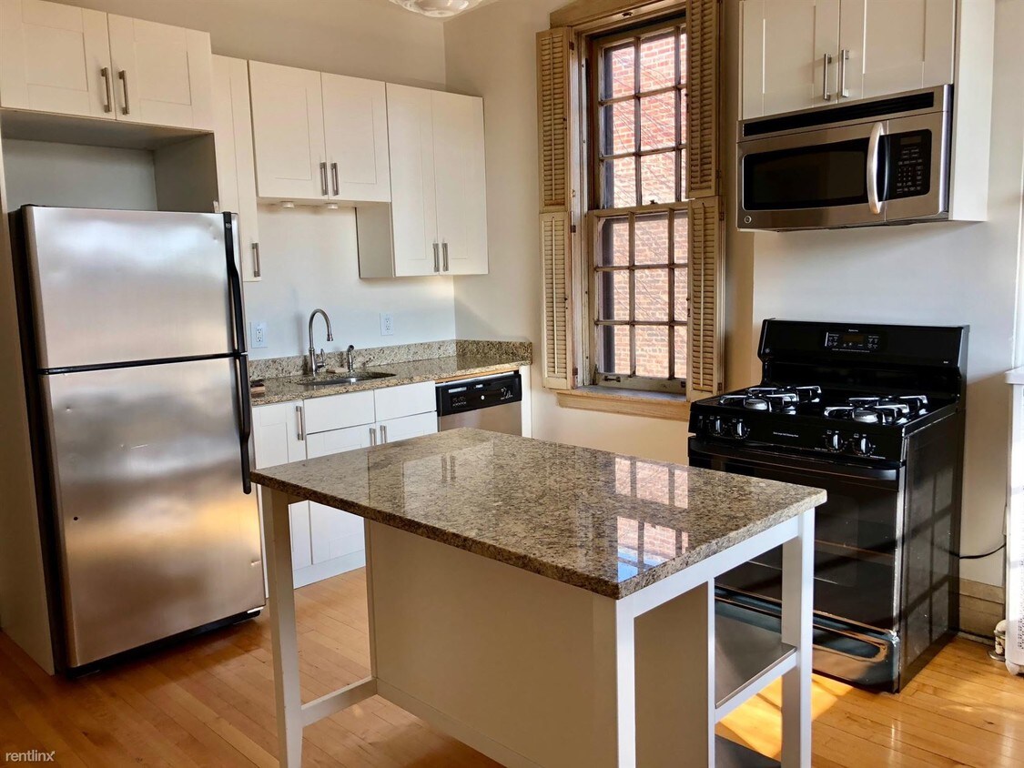 Foto principal - 3119 W Palmer Blvd