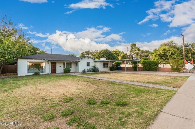 Building Photo - 1416 S College Ave