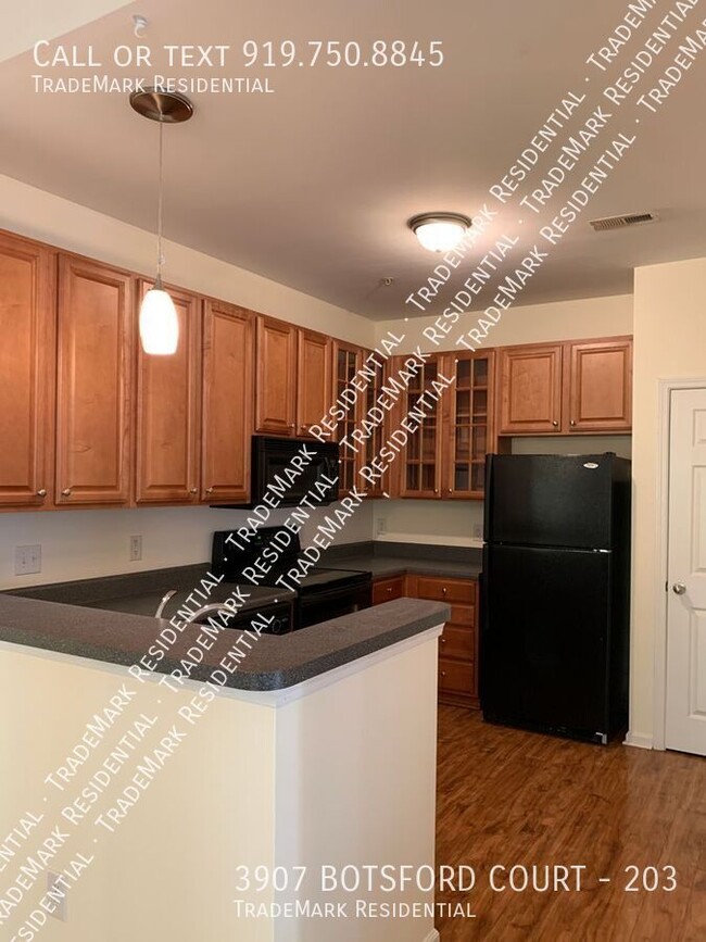 Foto del edificio - 2 Bedroom 2 Bath Condo on Botsford Court A...