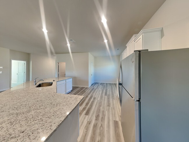 Building Photo - 1150 Amadas Dr