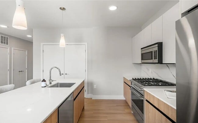 Building Photo - 249 Corey Rd