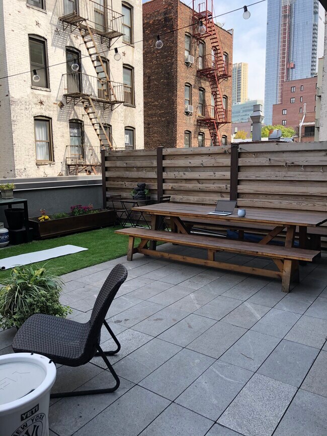 Foto del edificio - 1135 45th Ave