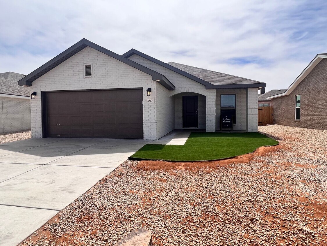 507 E 31st St, Wolfforth, TX 79382 House Rental in Wolfforth, TX