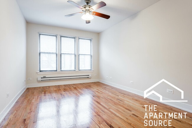 Photo - 619 W Melrose St Apartment