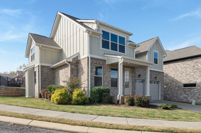 Building Photo - Gated Community - Villages of Stoneybrook