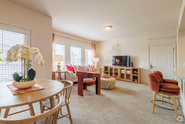 1BR, 1BA - 789SF - Living Room - Cypress Crossing