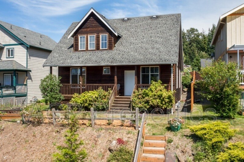 141 S 42nd St, Bellingham, WA 98229 House Rental in Bellingham, WA