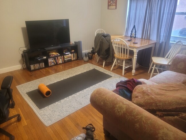 Building Photo - 65 Chiswick Rd