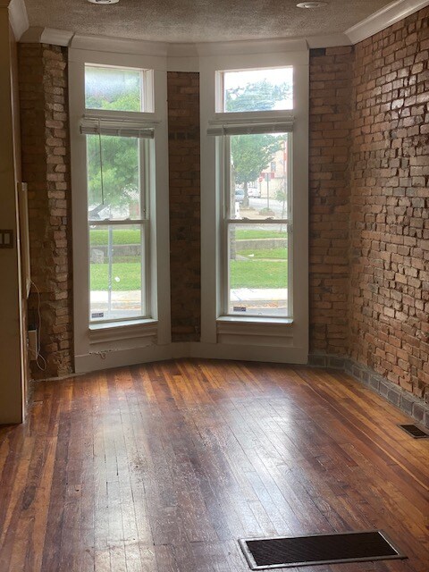 Foto del edificio - 1605 Ramsay St