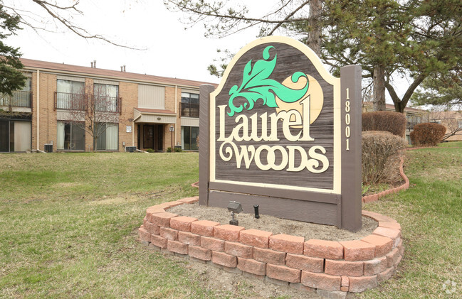 Laurel Woods Rentals - Livonia, MI | Apartments.com