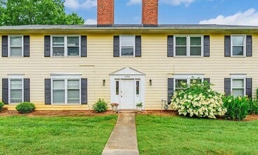 Building Photo - 1806 Ebenezer Rd