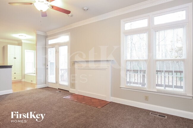 Foto del edificio - 1792 Glenridge Dr