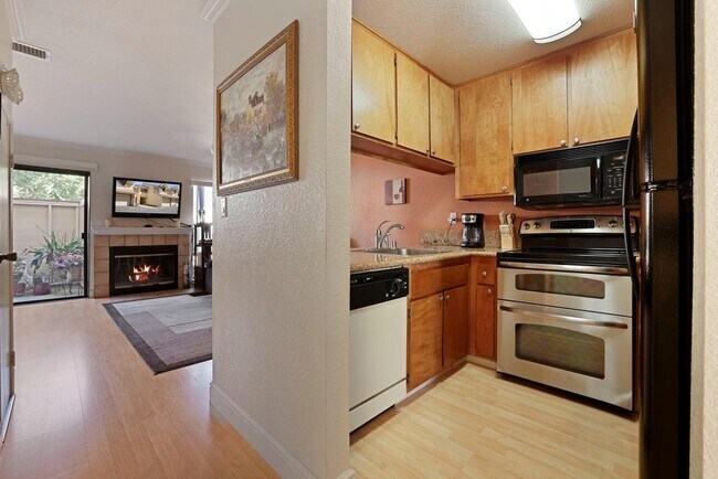 Foto del edificio - 5601 Walnut Ave