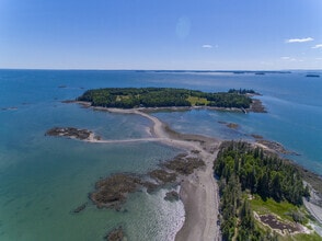 Building Photo - 74 N Deer Isle Rd