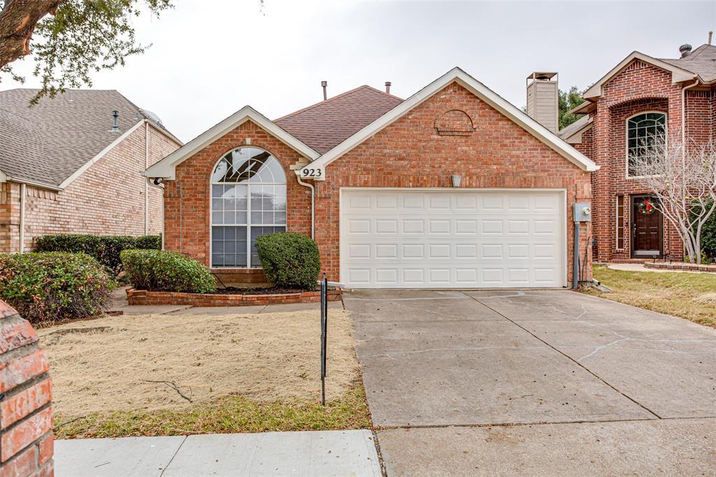 Primary Photo - 923 Golden Grove Dr