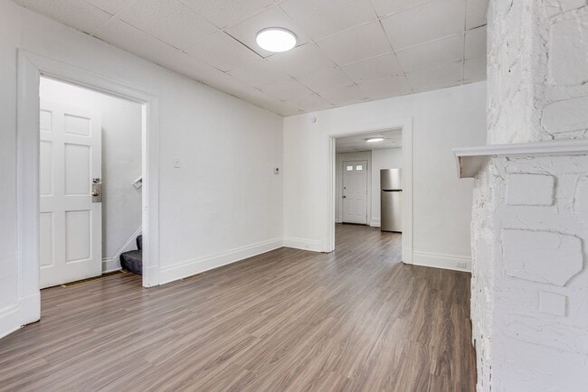 Building Photo - 112 Tecumseh St