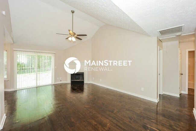 Foto del edificio - 3 Bedroom Pet-Friendly Home in NEWNAN, GA ...