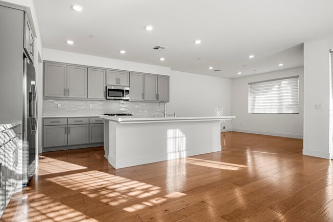 Building Photo - 37633 Salt Grass Rd