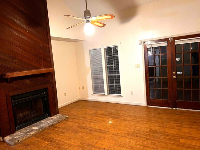 Photo - 3153 O'Neal Ln Townhome