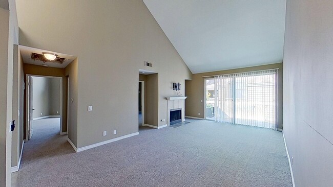 Building Photo - 20251 Cape Coral Ln