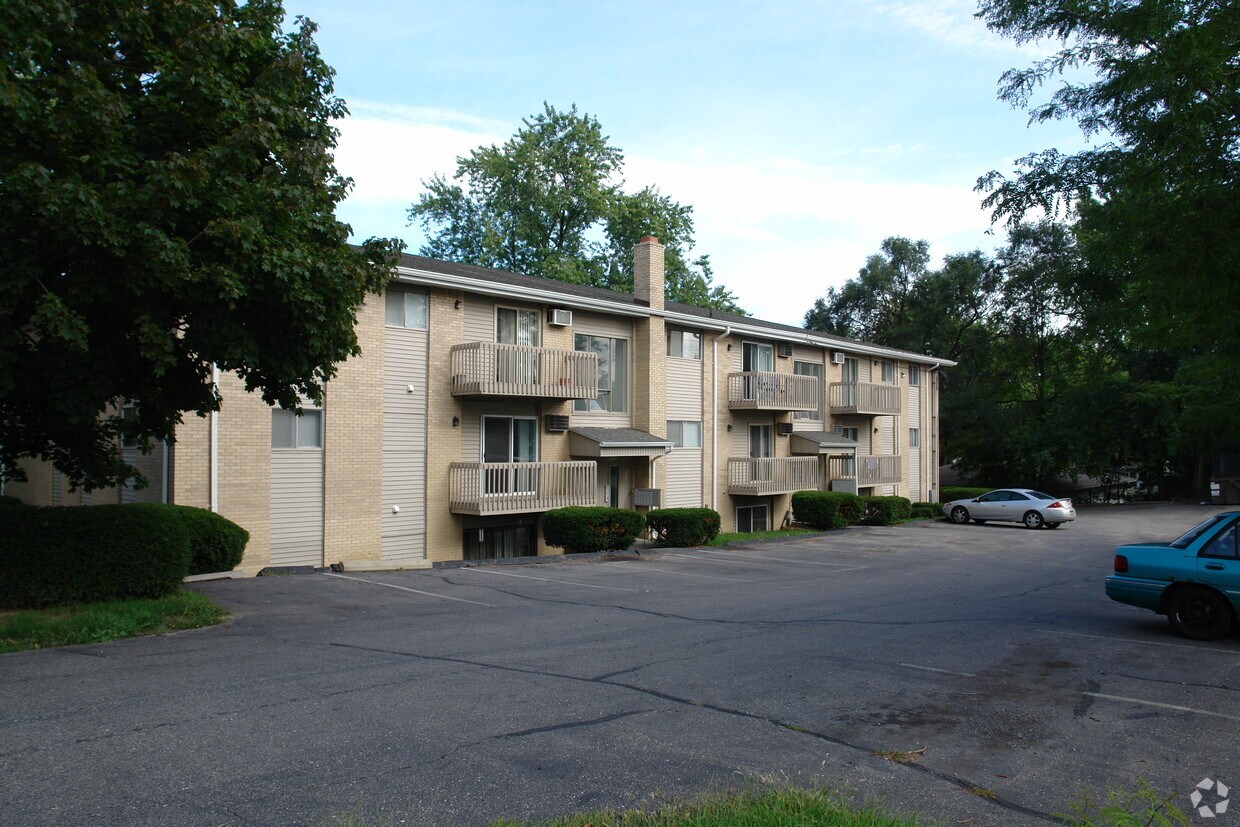 Ellen Avenue Apartments in Lansing, MI
