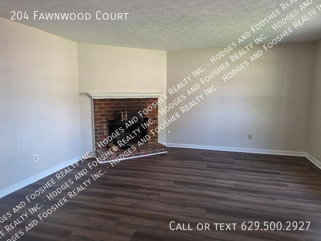 Foto del edificio - 204 Fawnwood Ct