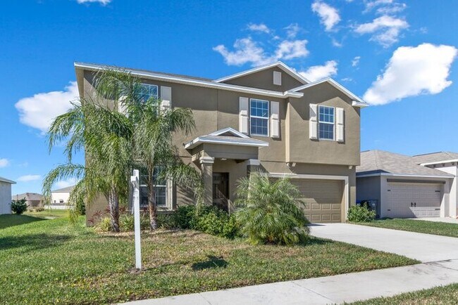 Building Photo - Come Rent this LIKE NEW Home in Fern Hill!
