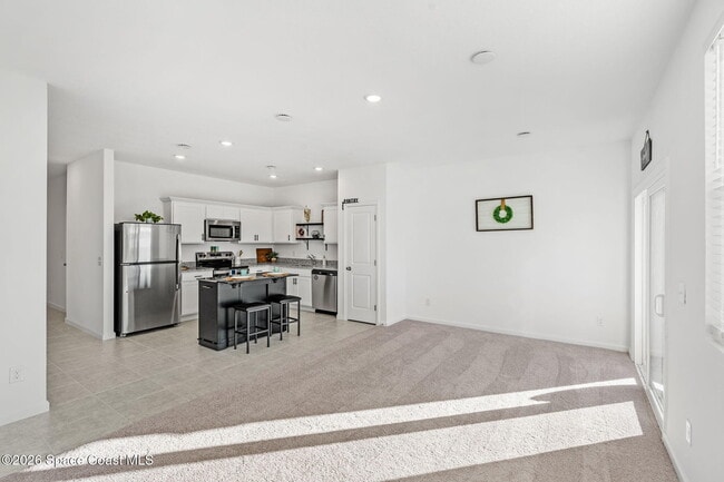 Foto del edificio - 1199 Bluewater Ln