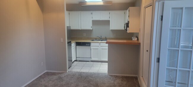 Photo - 4921 Garrison St Apartment