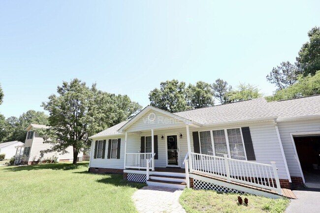 Building Photo - 9713 Pampas Dr