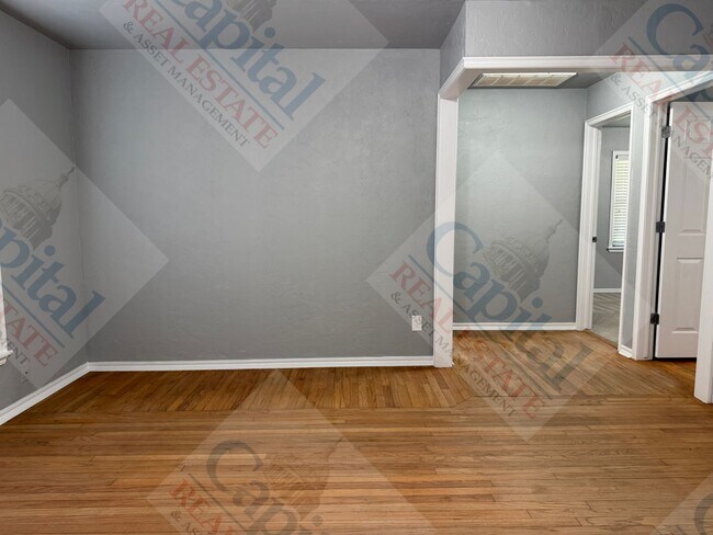 Foto del edificio - 256 E Key Blvd