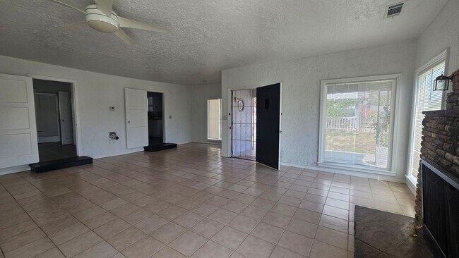 Foto del edificio - Charming house in Dinuba