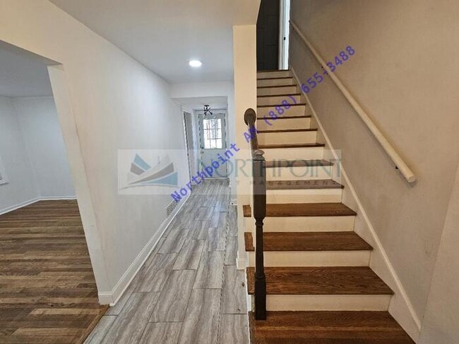 Foto del edificio - Beautiful 4BR 2BA Home w/ Quartz + SS Kitchen • Fenced Yard • Deck & Porch in SW Atlanta