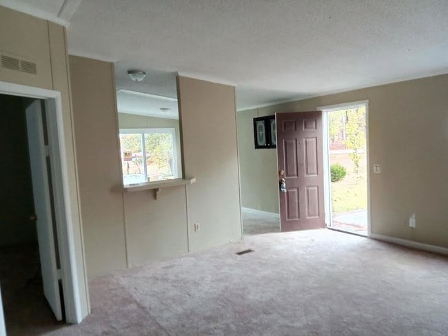 Building Photo - 476 Nicole Dr