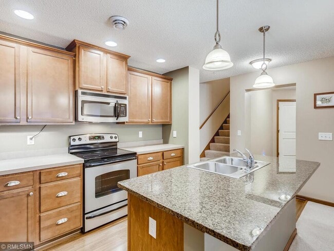 Building Photo - 3421 Maureen Lane