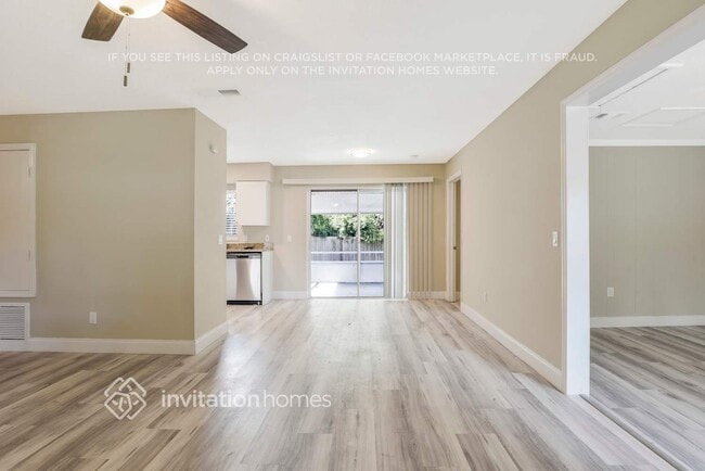 Foto del edificio - 4668 Donovan St