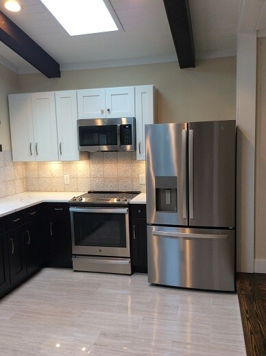 Foto del edificio - 221 Bunkers Cove Rd